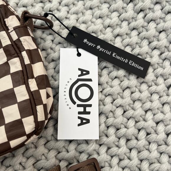 Aloha Collection• SUPER SPECIAL LIMITED EDITION LE TOUR Check Cross Body Purse - Picture 10 of 13